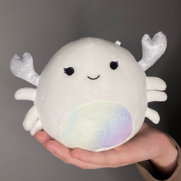 Kellytoy Other - BNWT 5” Magela Crab Squishmallow. 🦀